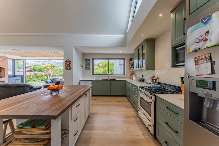 4 Bedroom Property for Sale in Cape St Francis Eastern Cape